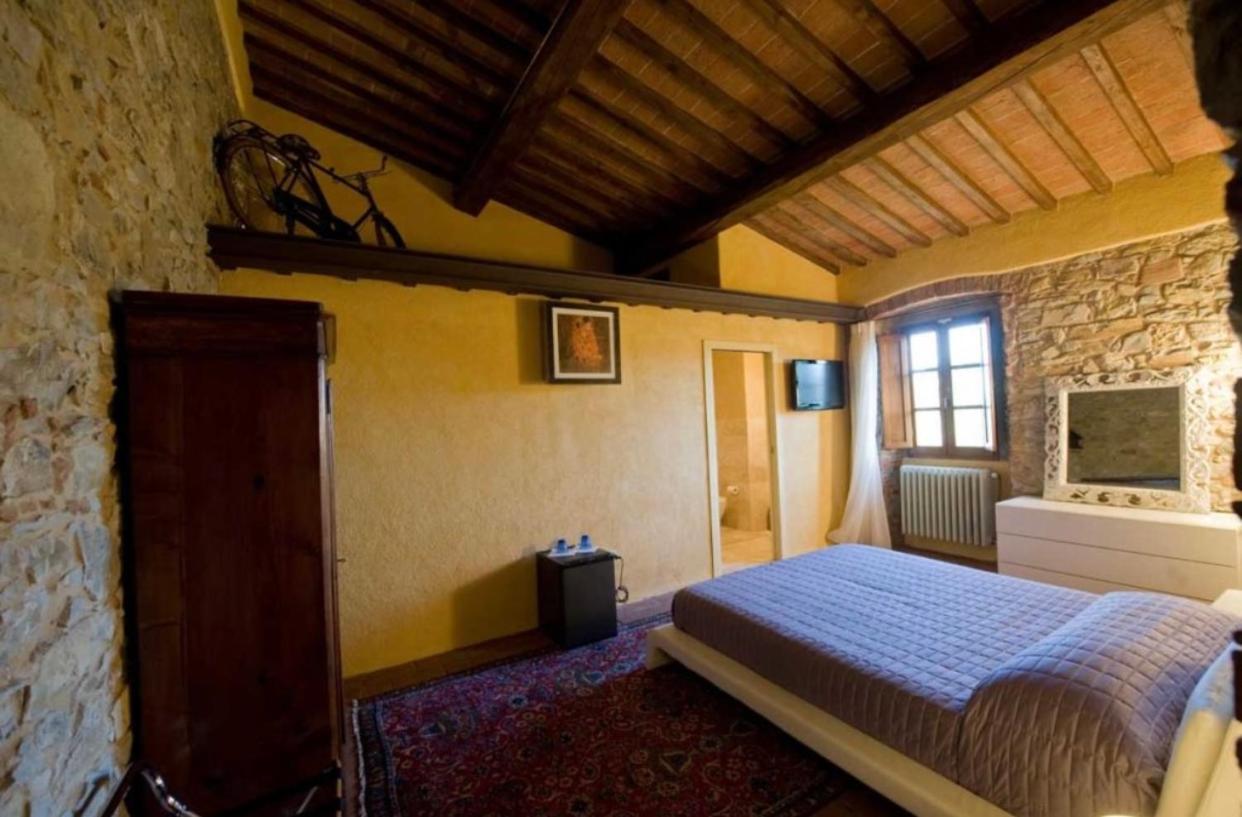 Room In Bb - Agriturismo Sottotono, Nature And Relax Carmignano Eksteriør bilde